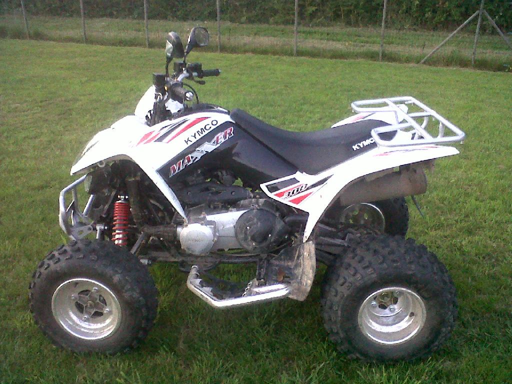 KYMCO Maxxer 300  2010 photo 2