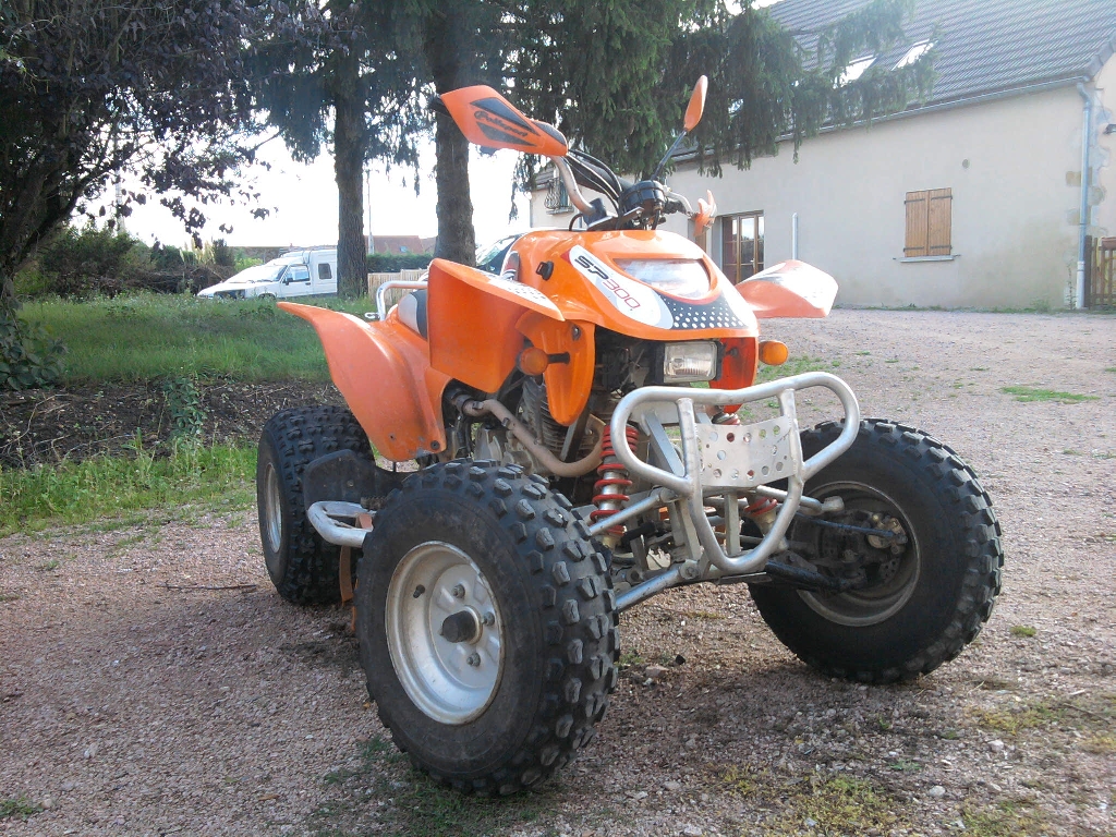 AXR 300 SP  2004 photo 2