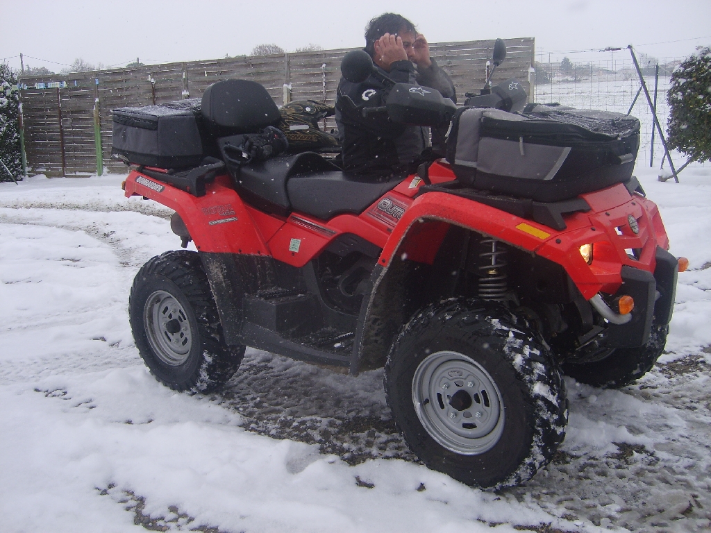CAN-AM BOMBARDIER Outlander 400  2005