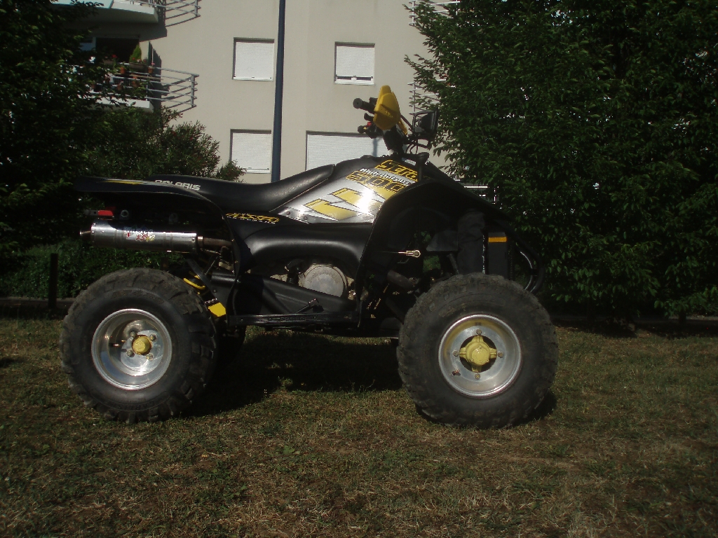 POLARIS Scrambler 500  2004 photo 3