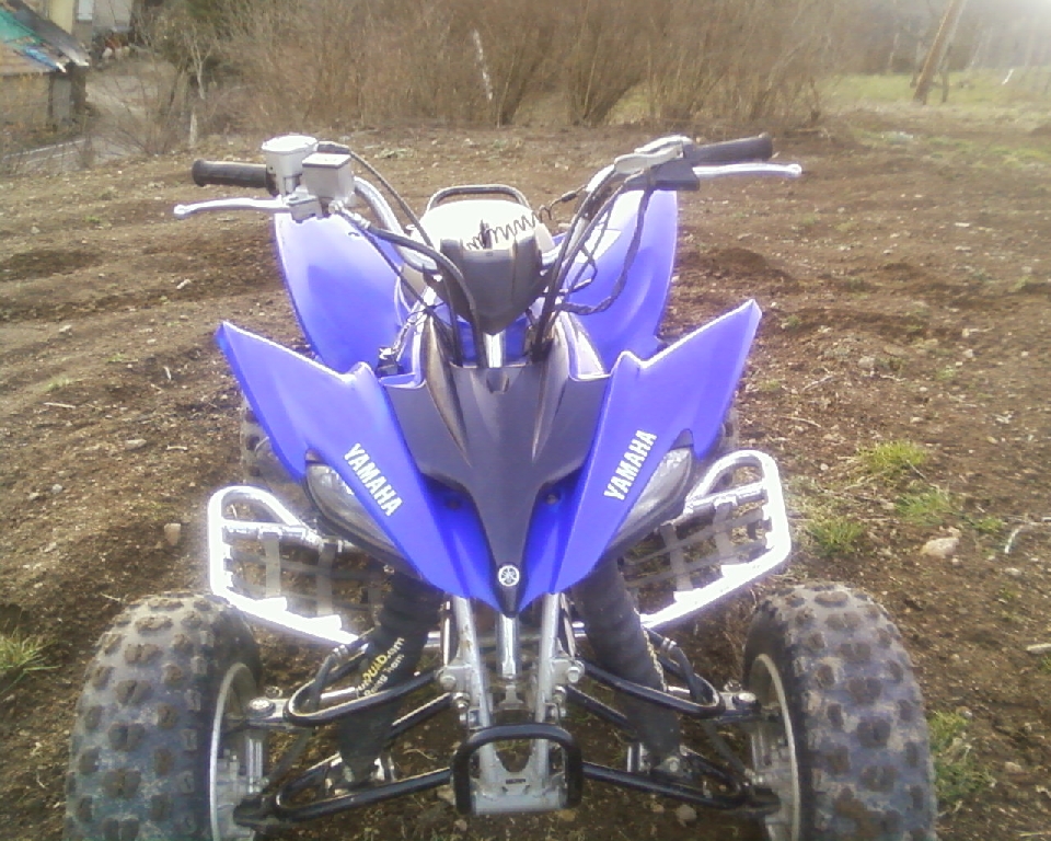 YAMAHA YFM 250 R Raptor  2010 photo 2