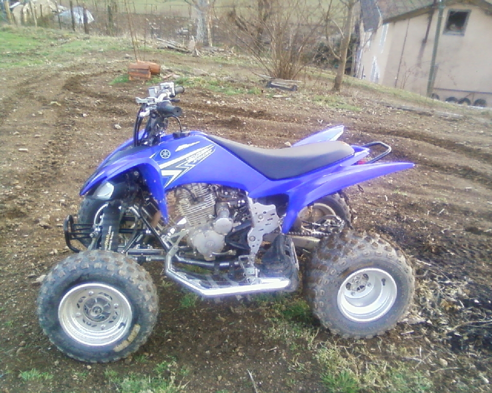 YAMAHA YFM 250 R Raptor  2010 photo 3