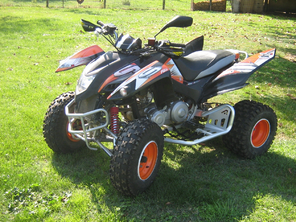 ADLY 320 S  2009 photo 2