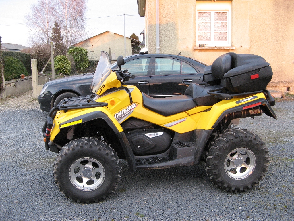 CAN-AM BOMBARDIER Outlander 650  2006 photo 1