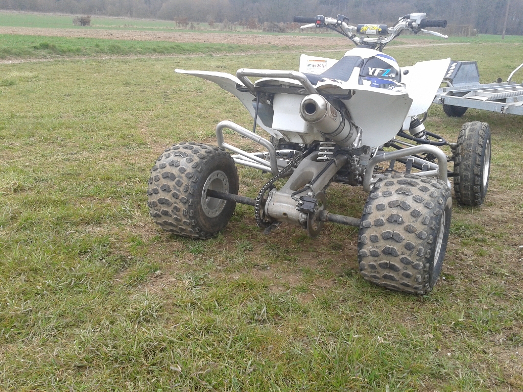 YAMAHA YFZ 450  2006 photo 3