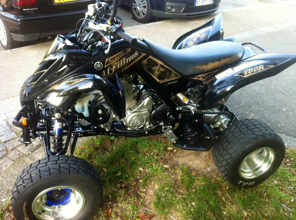 YAMAHA YFM 700 R Raptor black gold 2012 photo 2