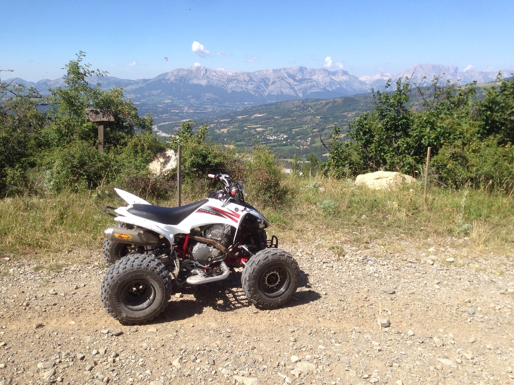 YAMAHA YFM 250 R Raptor  2010 photo 3